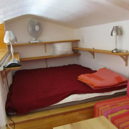 Apartment Studio-mezzanine A Avec Terrasse Et Parking Privatif - Fr-1-309-90 *